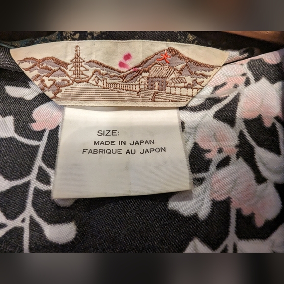 Make An Offer*** Japanese Kimono - Picture 5 of 5
